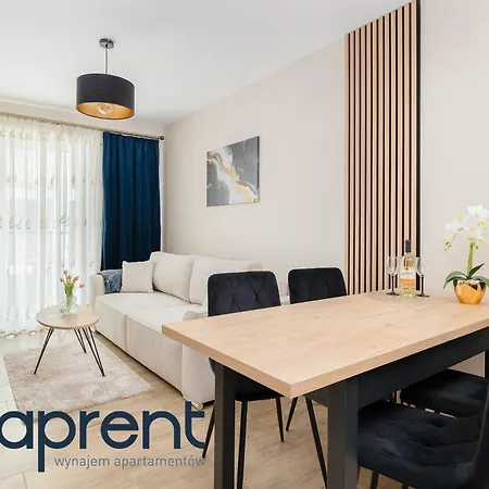 Piasek Baltyku - Kryty Basen - Aprent Pobierowo